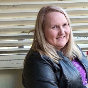 Meet your Posher, Joy